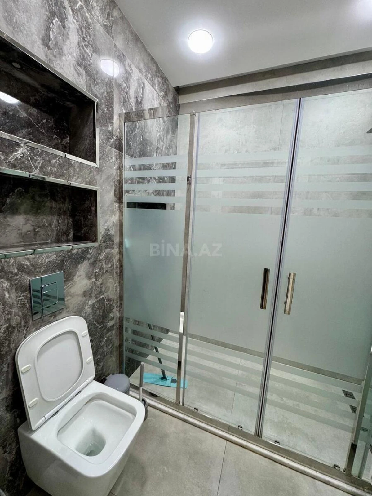 Satılır 4 otaqlı mənzil 111 m²