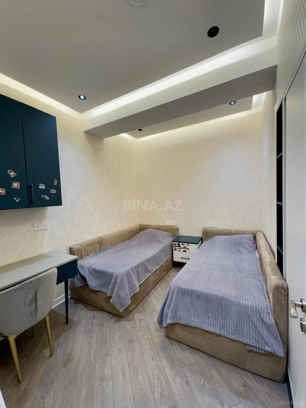 Satılır 4 otaqlı mənzil 111 m²