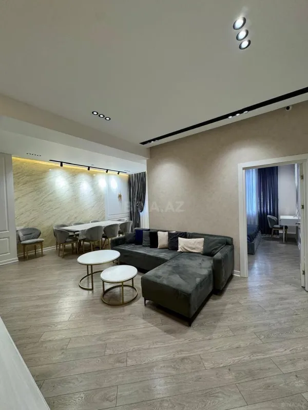 Satılır 4 otaqlı mənzil 111 m²