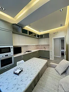 Satılır 4 otaqlı mənzil 111 m²