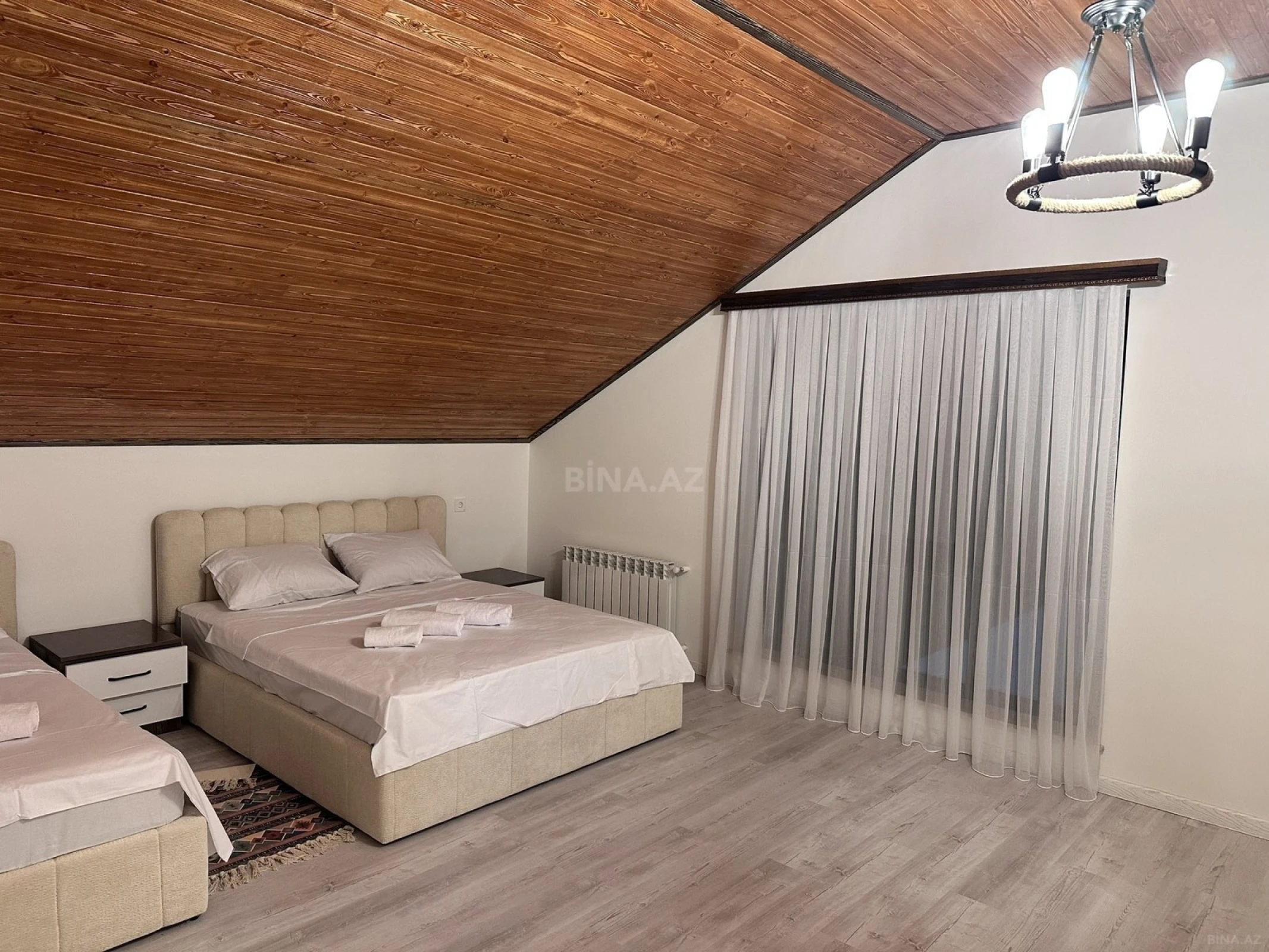 Kirayə verilir 7 otaqlı mənzil 220 m²