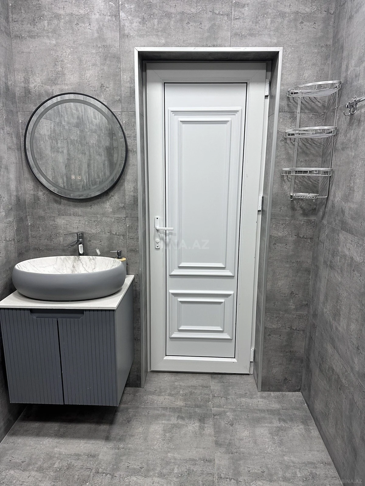 Kirayə verilir 7 otaqlı mənzil 220 m²