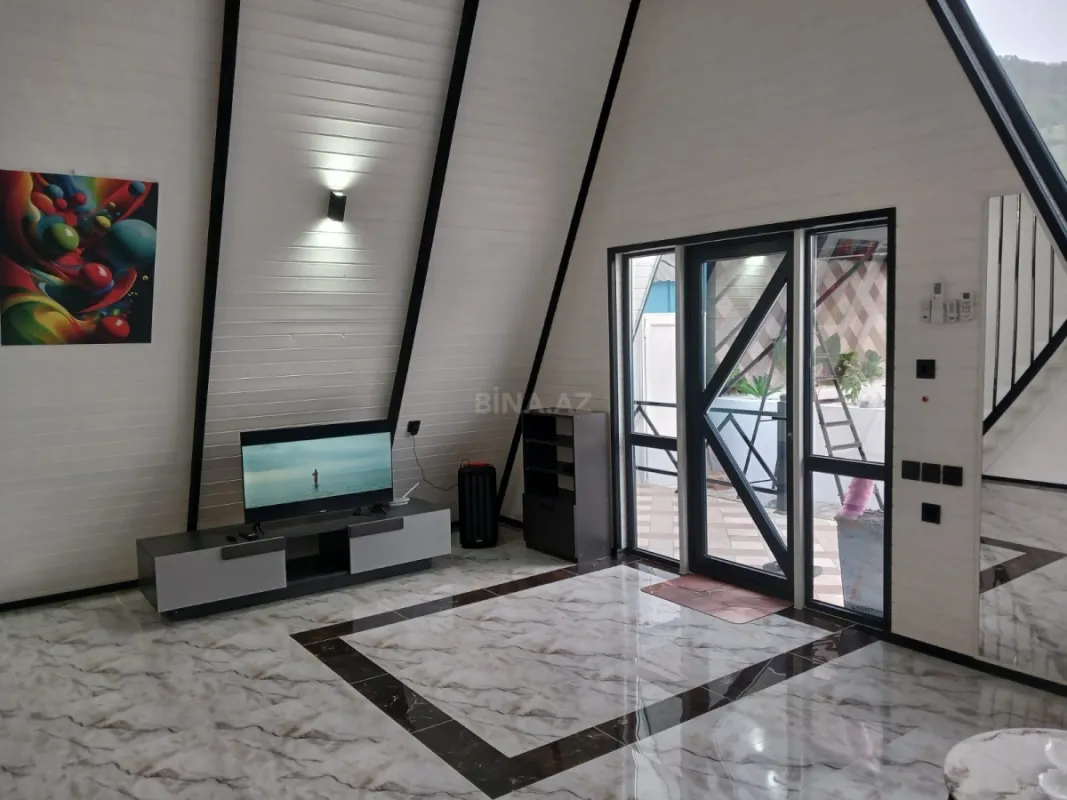 Kirayə verilir 2 otaqlı həyət evi 120 m²