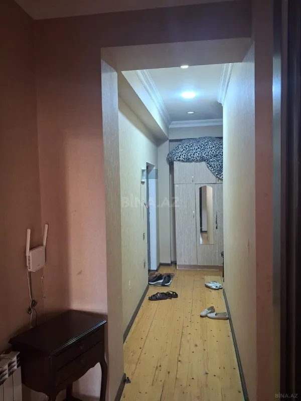Satılır 2 otaqlı mənzil 78 m²