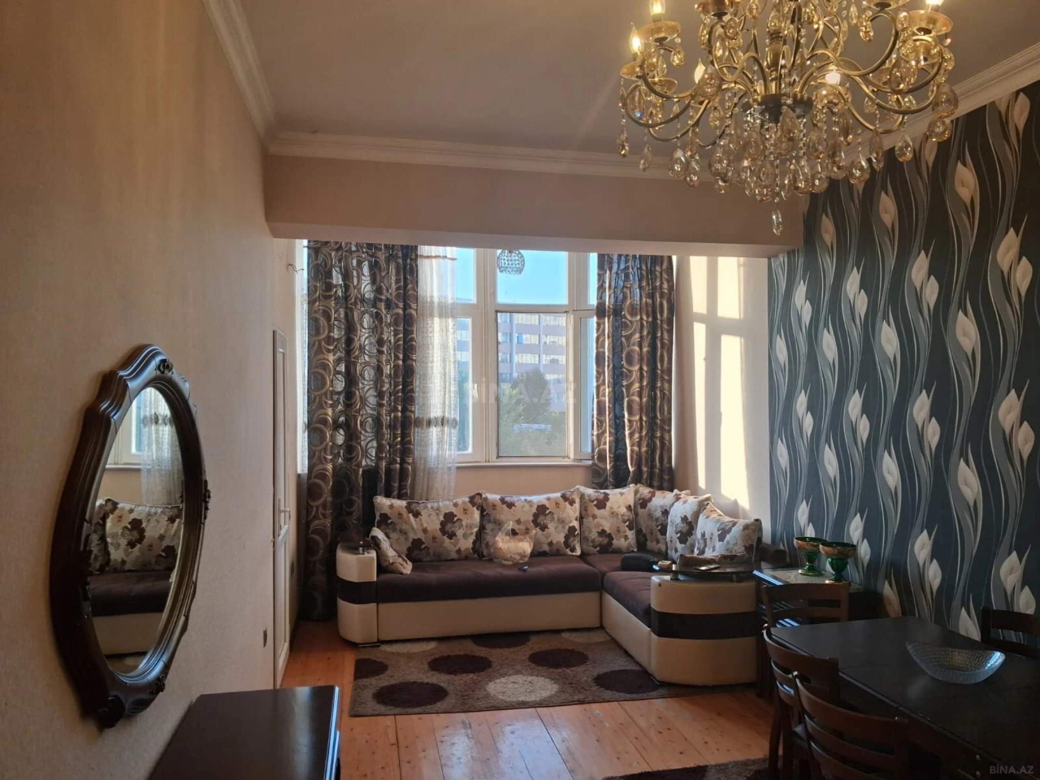 Satılır 2 otaqlı mənzil 78 m²