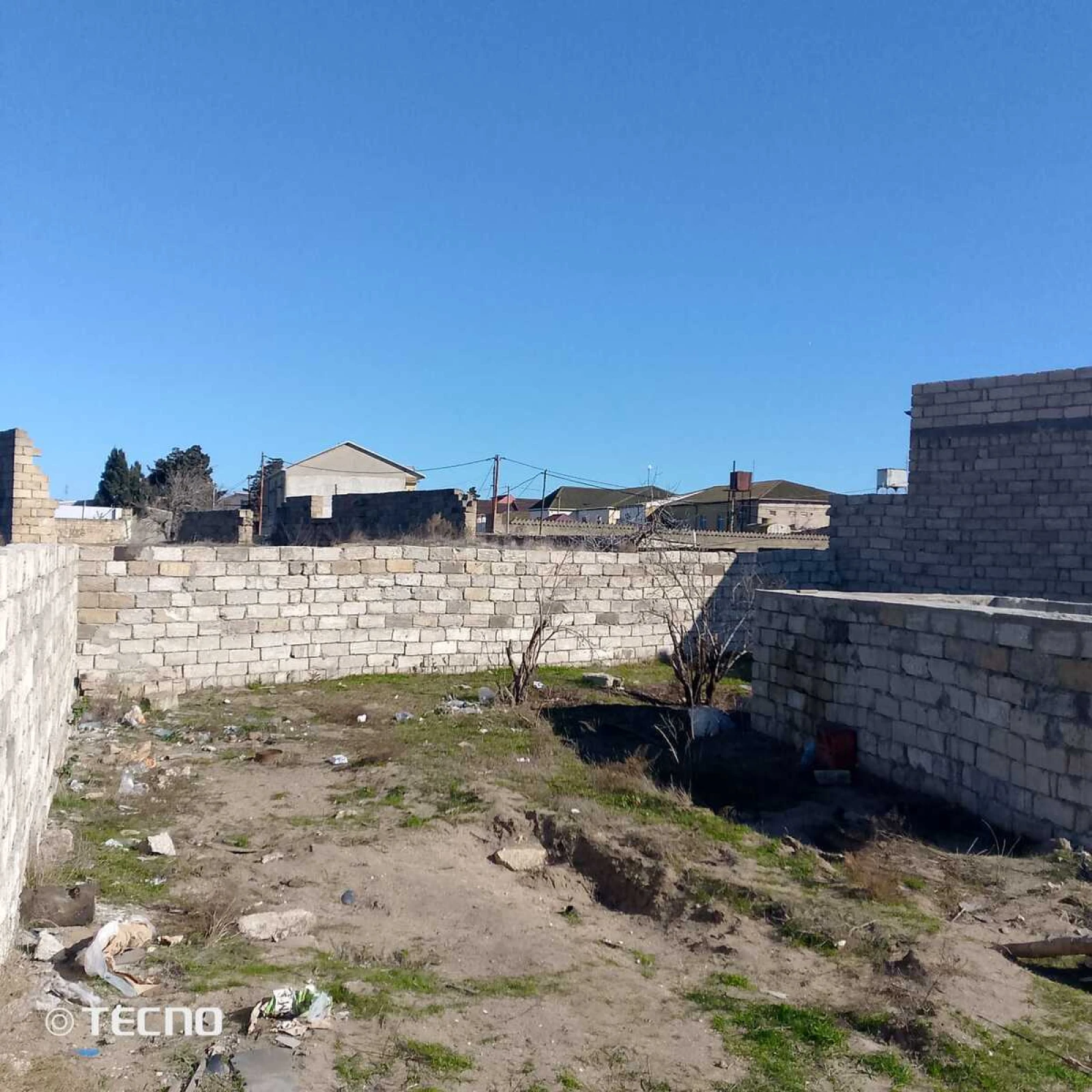 Satılır torpaq sahəsi 2 m²