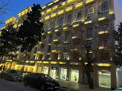 Satılır 2 otaqlı mənzil 85 m²