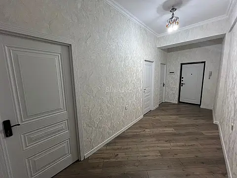 Satılır 2 otaqlı mənzil 85 m²