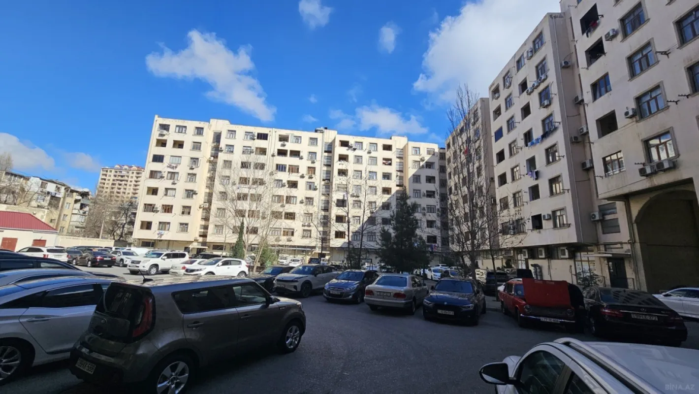 Satılır 2 otaqlı mənzil 85 m²