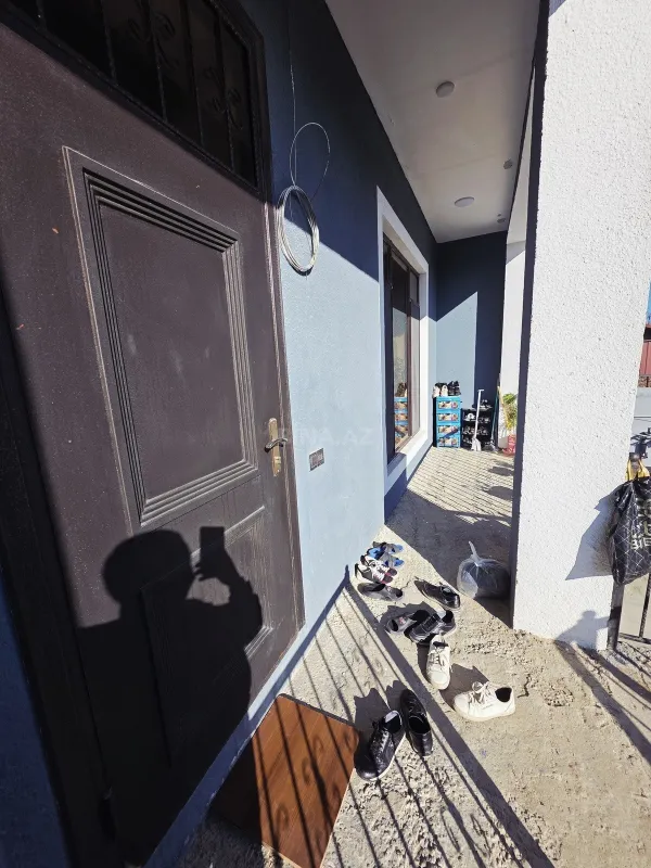 Satılır 8 otaqlı həyət evi 290 m²