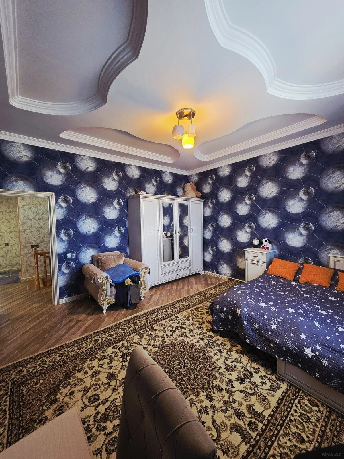 Satılır 8 otaqlı həyət evi 290 m²