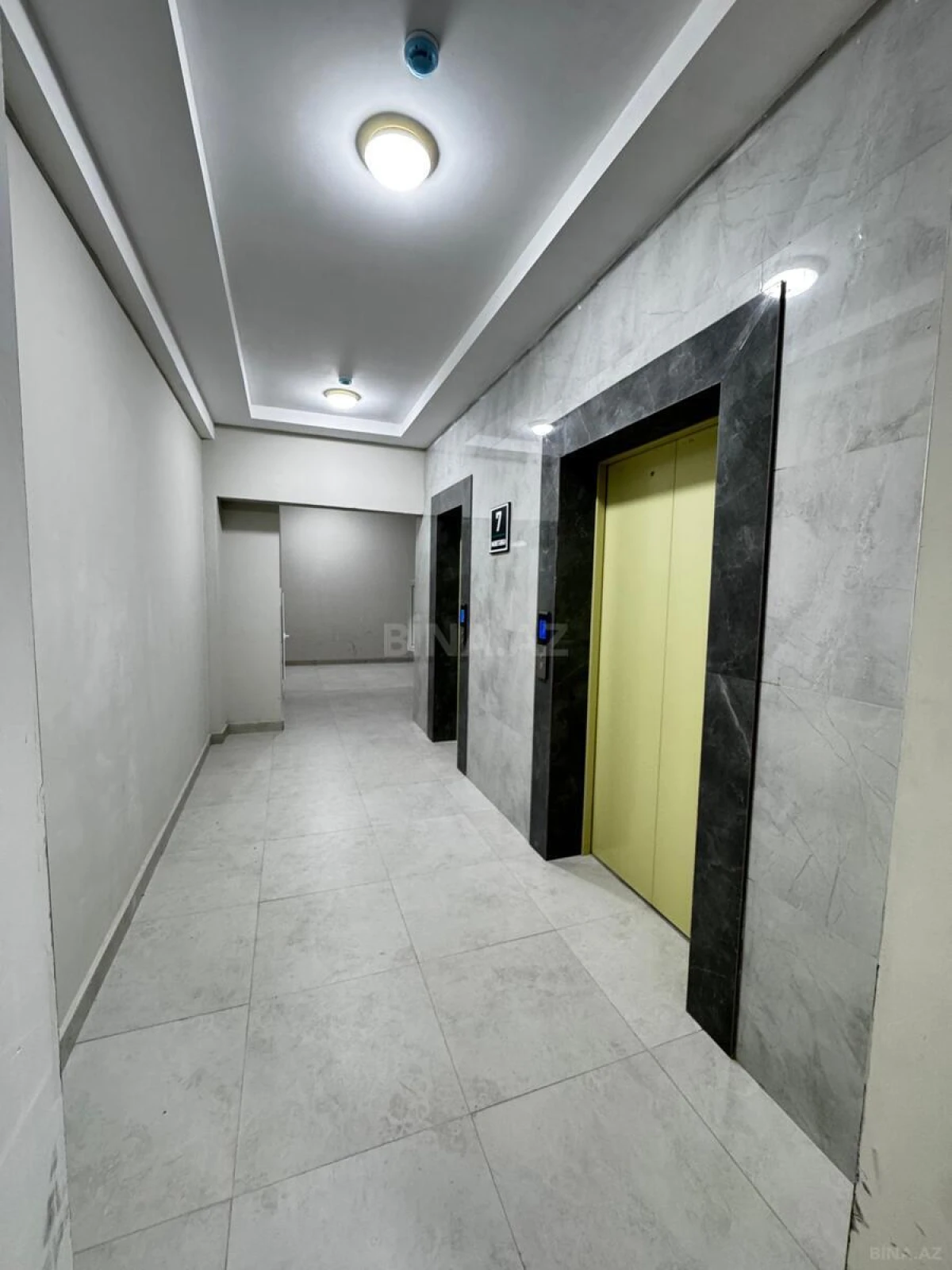 Satılır 2 otaqlı mənzil 60 m²