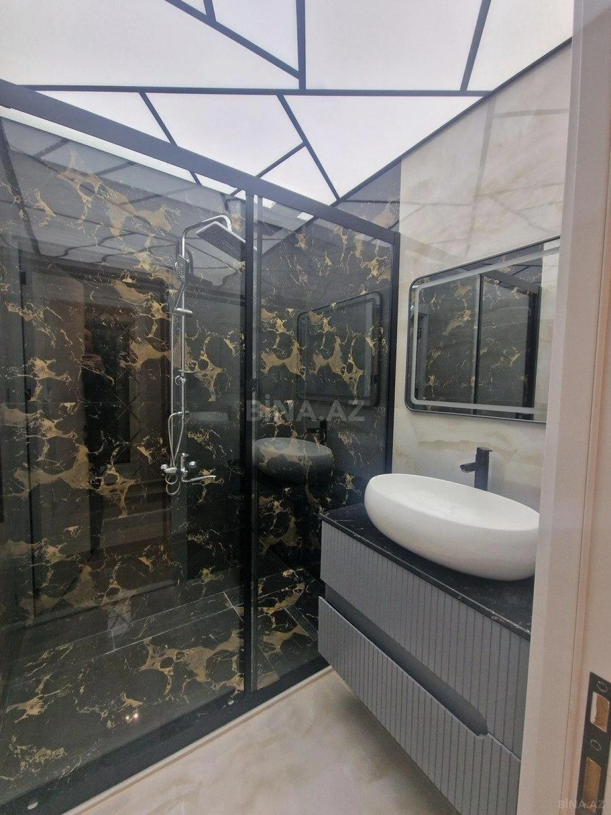 Satılır 2 otaqlı mənzil 60 m²