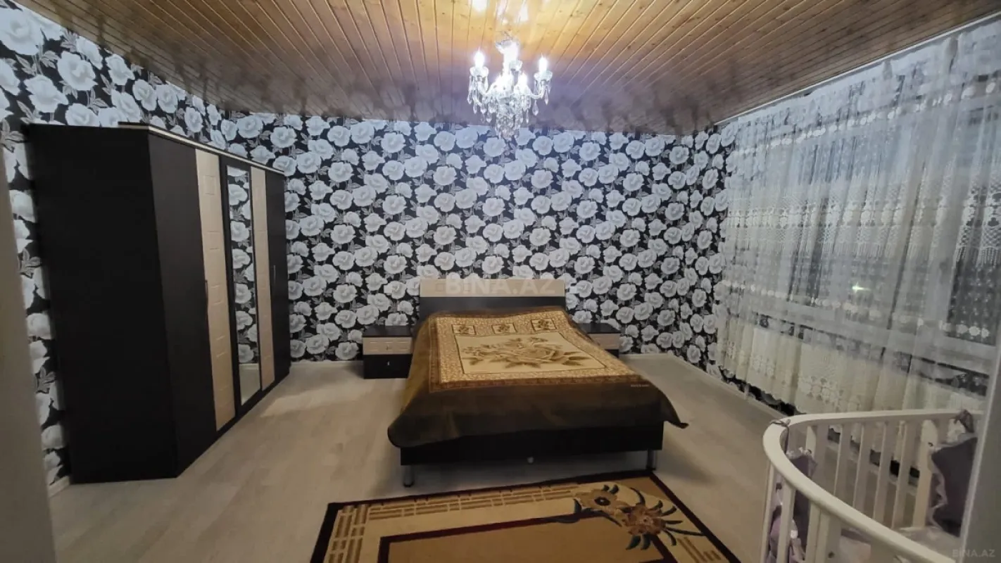Satılır 4 otaqlı həyət evi 160 m²