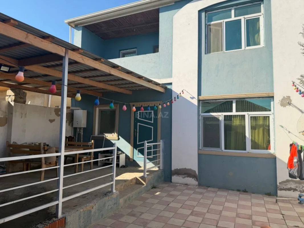 Satılır 4 otaqlı həyət evi 160 m²