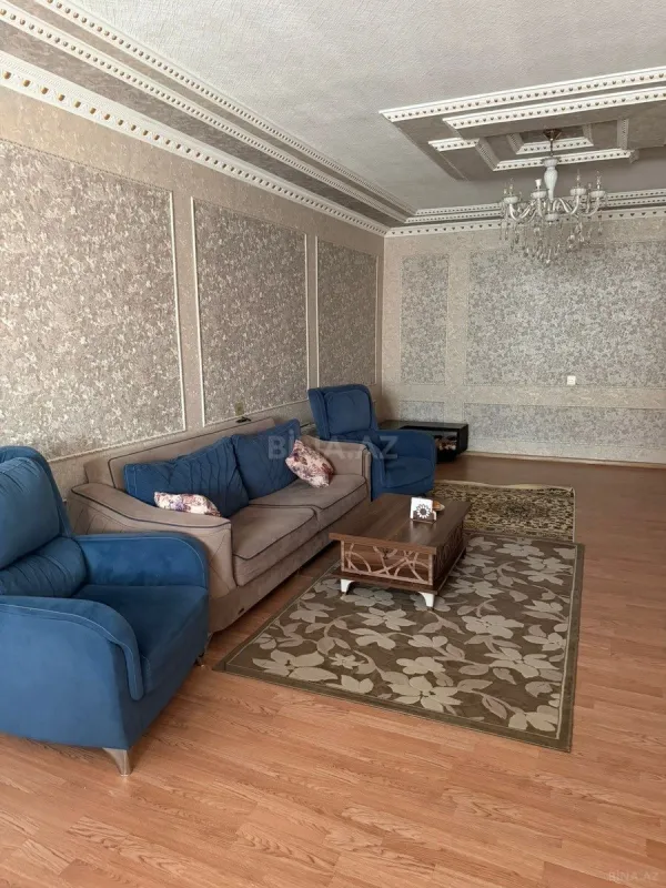 Satılır 4 otaqlı həyət evi 160 m²
