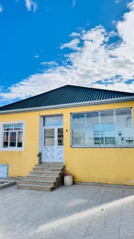 Satılır 3 otaqlı həyət evi 100 m²