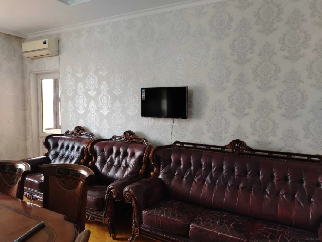 Kirayə verilir 3 otaqlı mənzil 125 m²