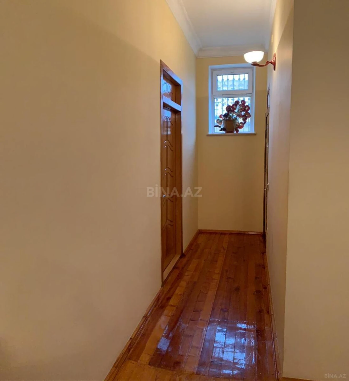 Satılır 7 otaqlı həyət evi 222 m²