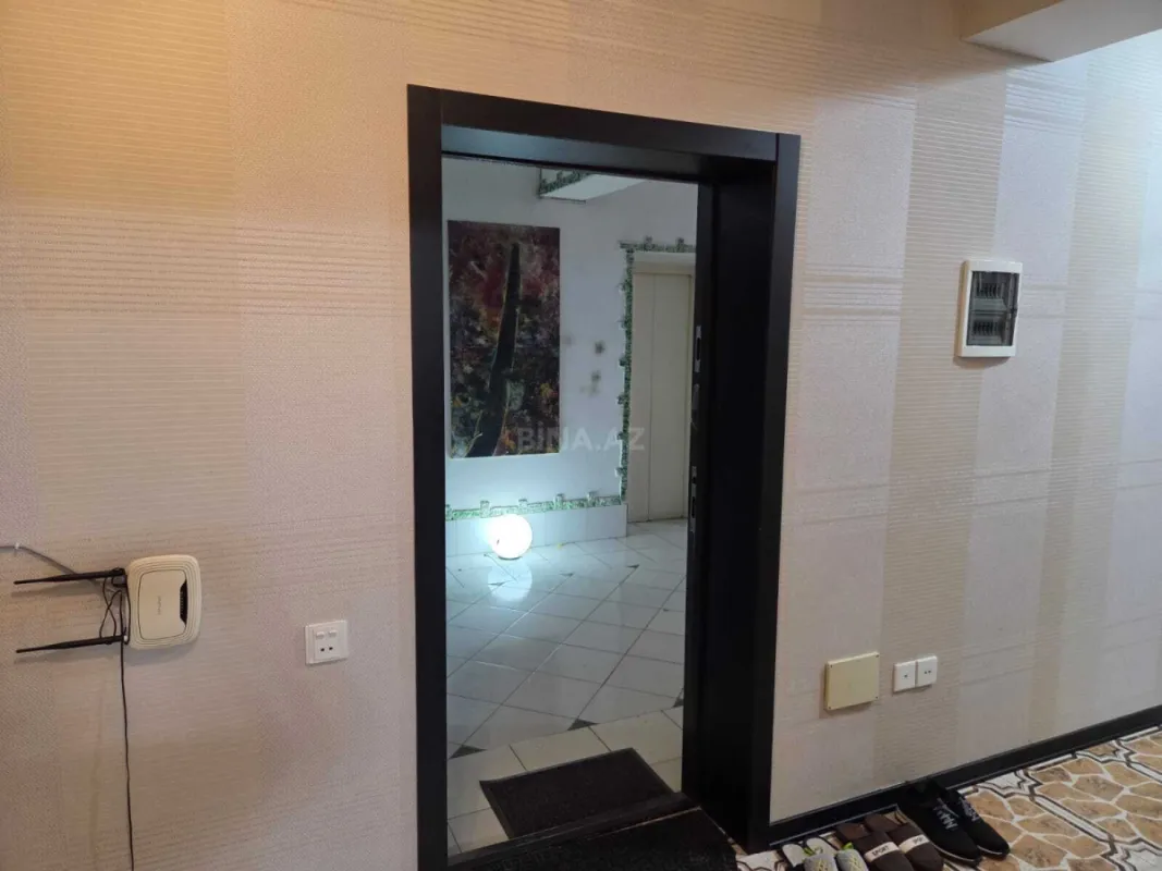 Kirayə verilir 2 otaqlı mənzil 100 m²