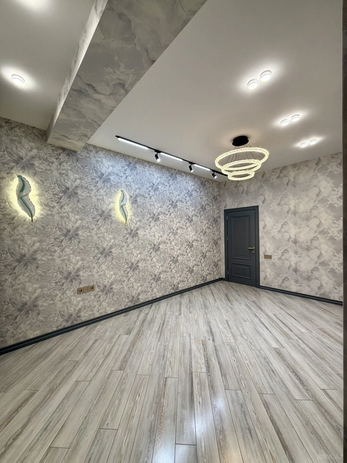 Satılır 3 otaqlı mənzil 96 m²