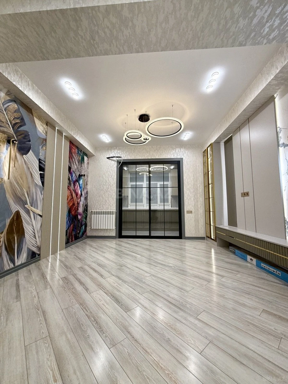 Satılır 3 otaqlı mənzil 96 m²