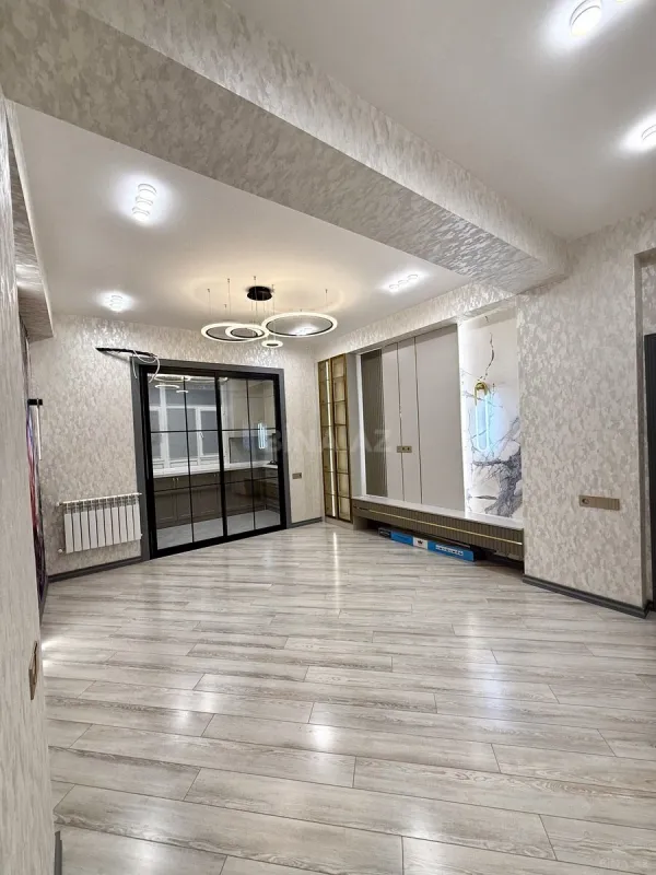 Satılır 3 otaqlı mənzil 96 m²