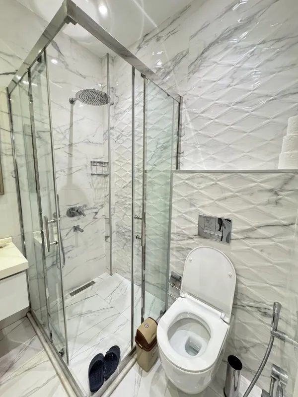 Kirayə verilir 3 otaqlı mənzil 137 m²