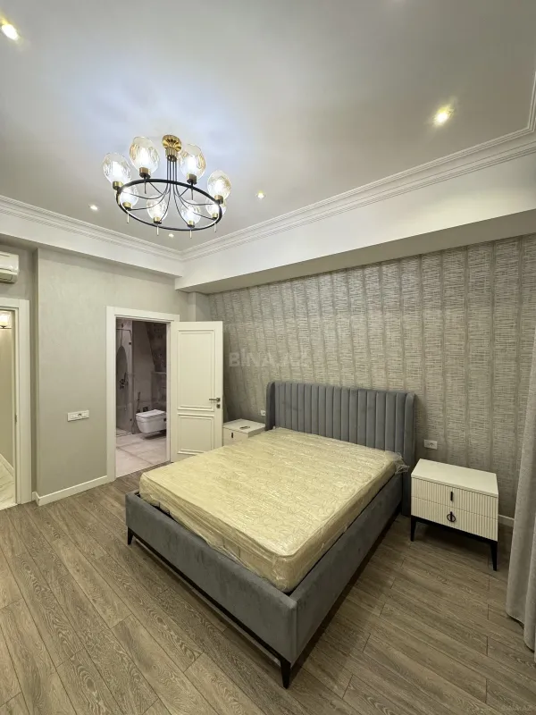 Kirayə verilir 3 otaqlı mənzil 137 m²