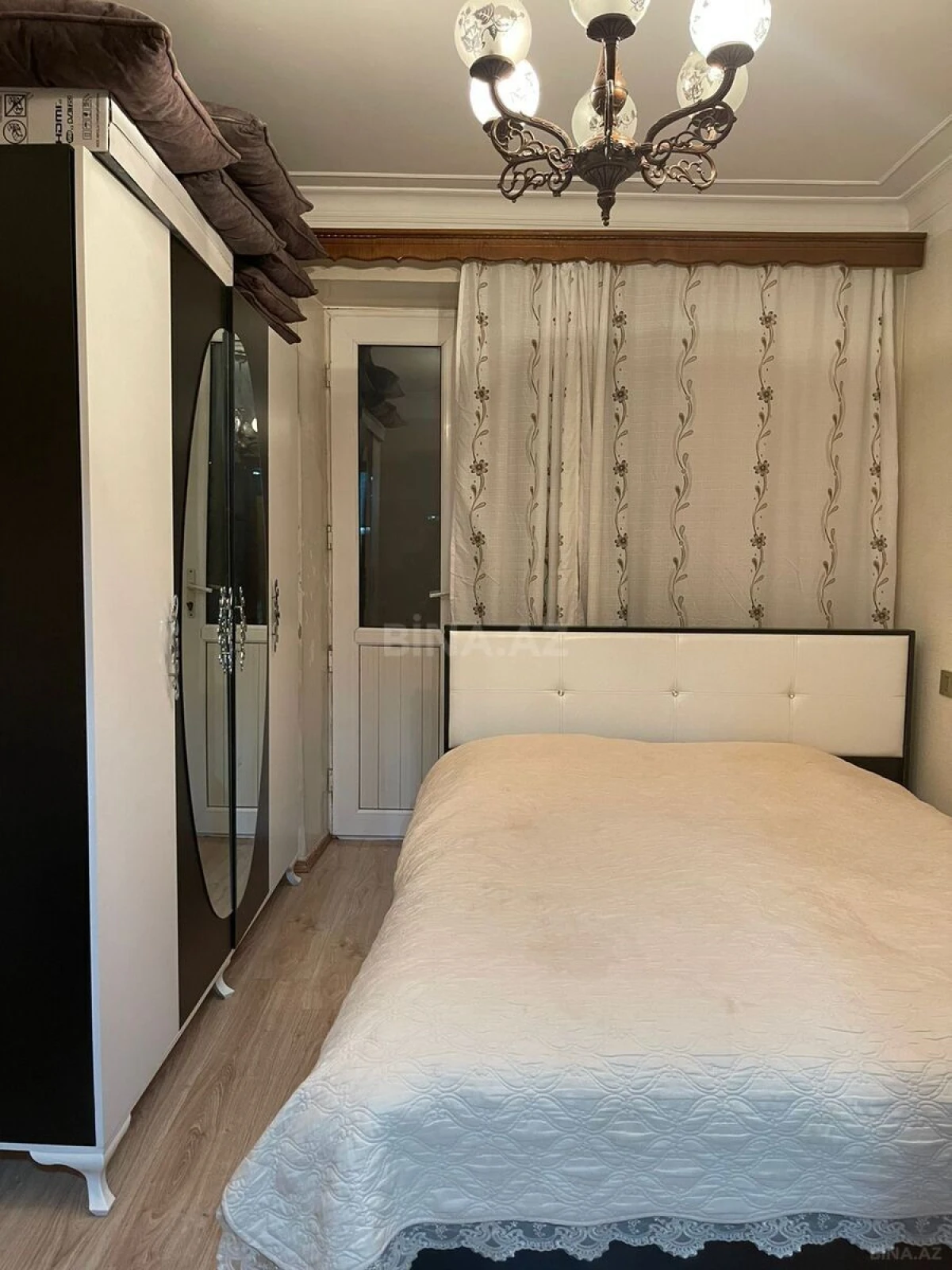 Satılır 2 otaqlı mənzil 53 m²