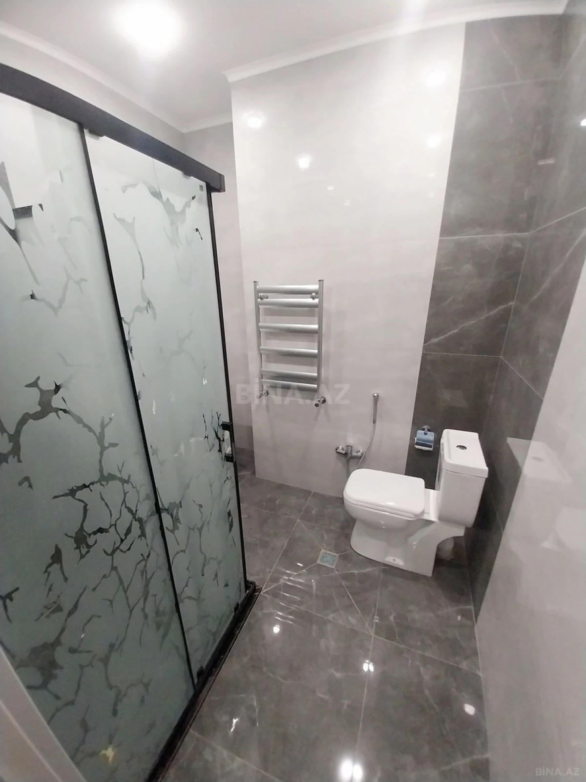 Kirayə verilir 3 otaqlı mənzil 86 m²