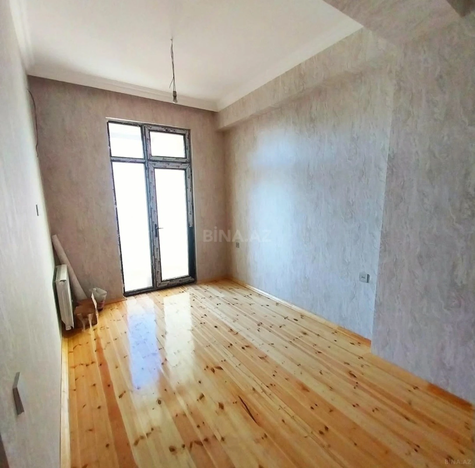 Satılır 2 otaqlı mənzil 64 m²
