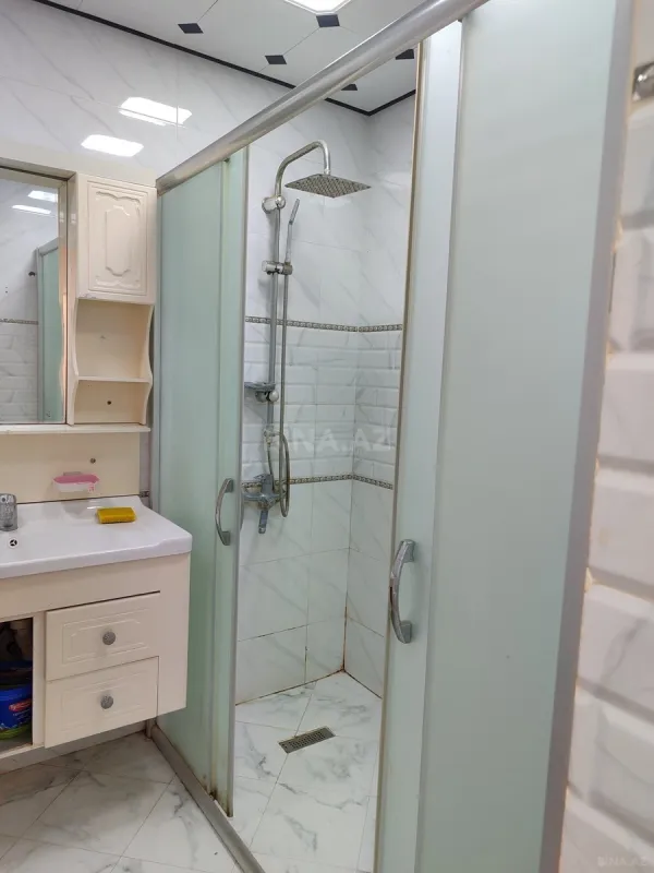 Kirayə verilir 3 otaqlı mənzil 100 m²