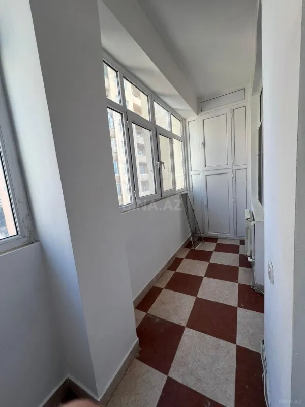 Satılır 3 otaqlı mənzil 126 m²