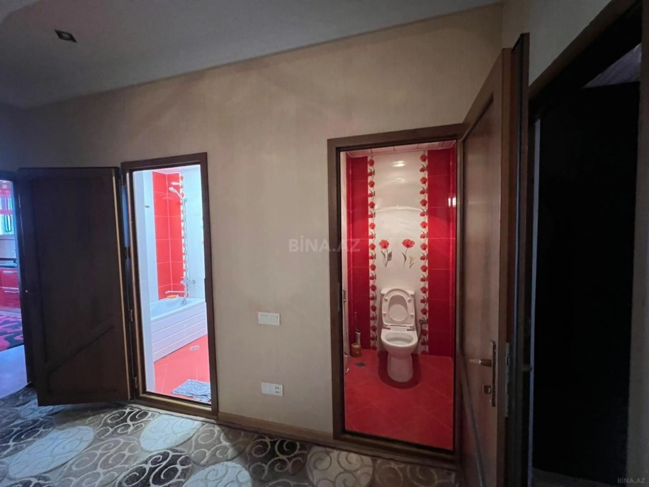 Satılır 3 otaqlı mənzil 126 m²