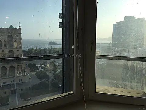 Kirayə verilir 2 otaqlı mənzil 80 m²