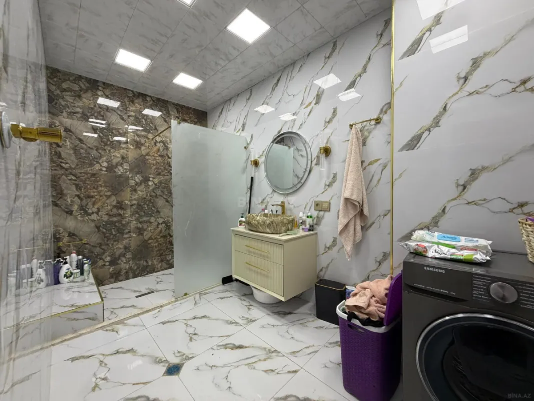 Satılır 3 otaqlı mənzil 140 m²
