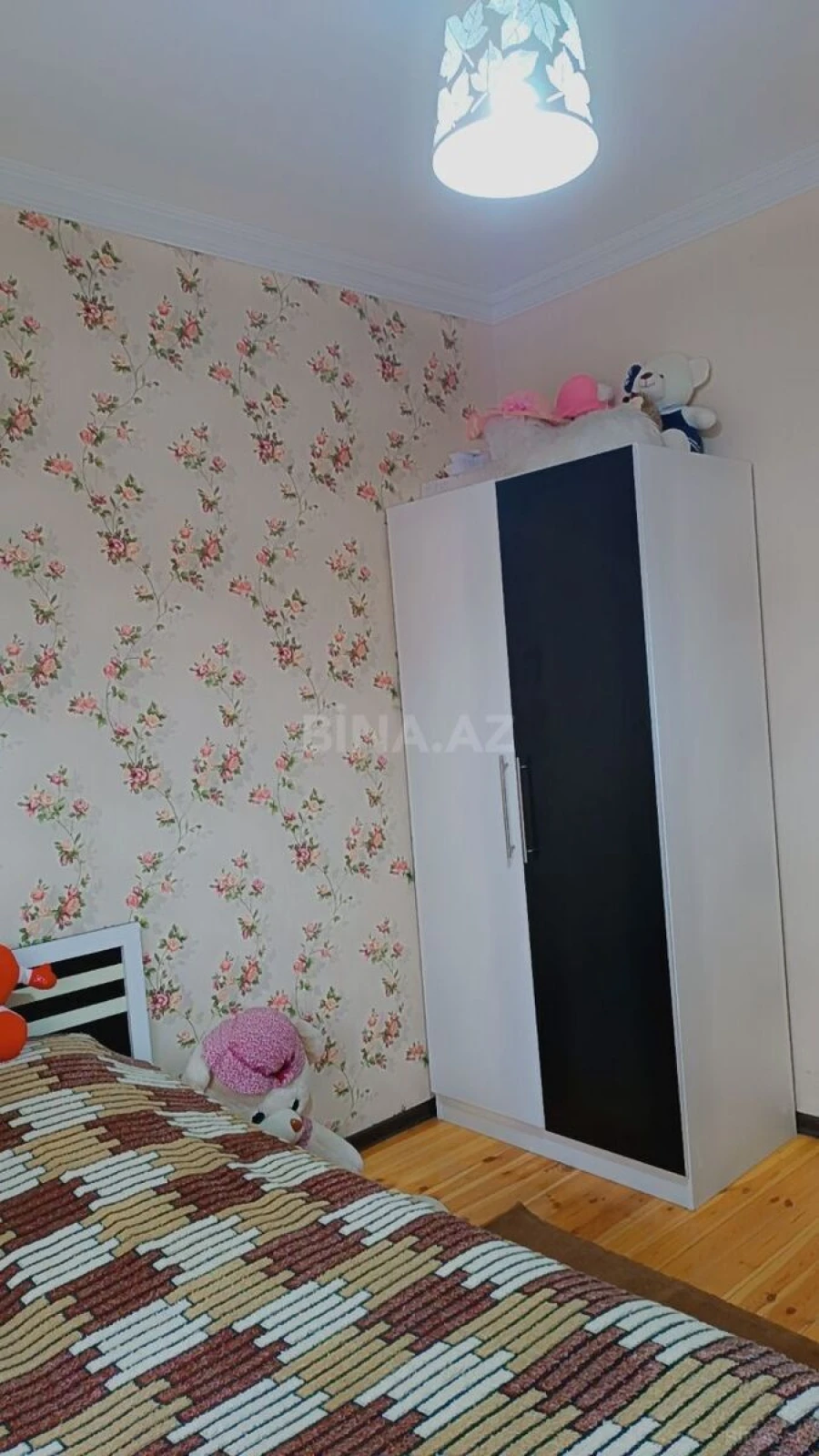 Satılır 5 otaqlı həyət evi 202 m²
