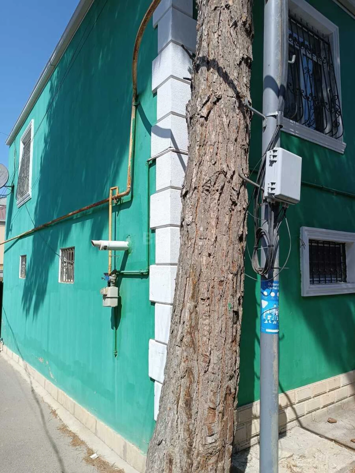 Satılır 5 otaqlı həyət evi 202 m²