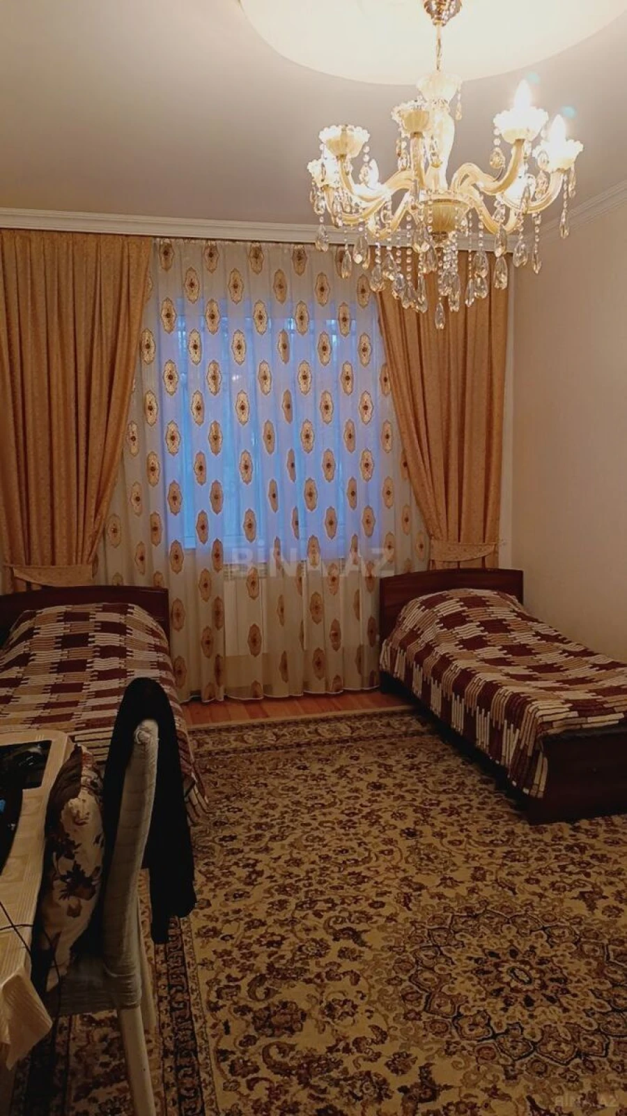 Satılır 5 otaqlı həyət evi 202 m²