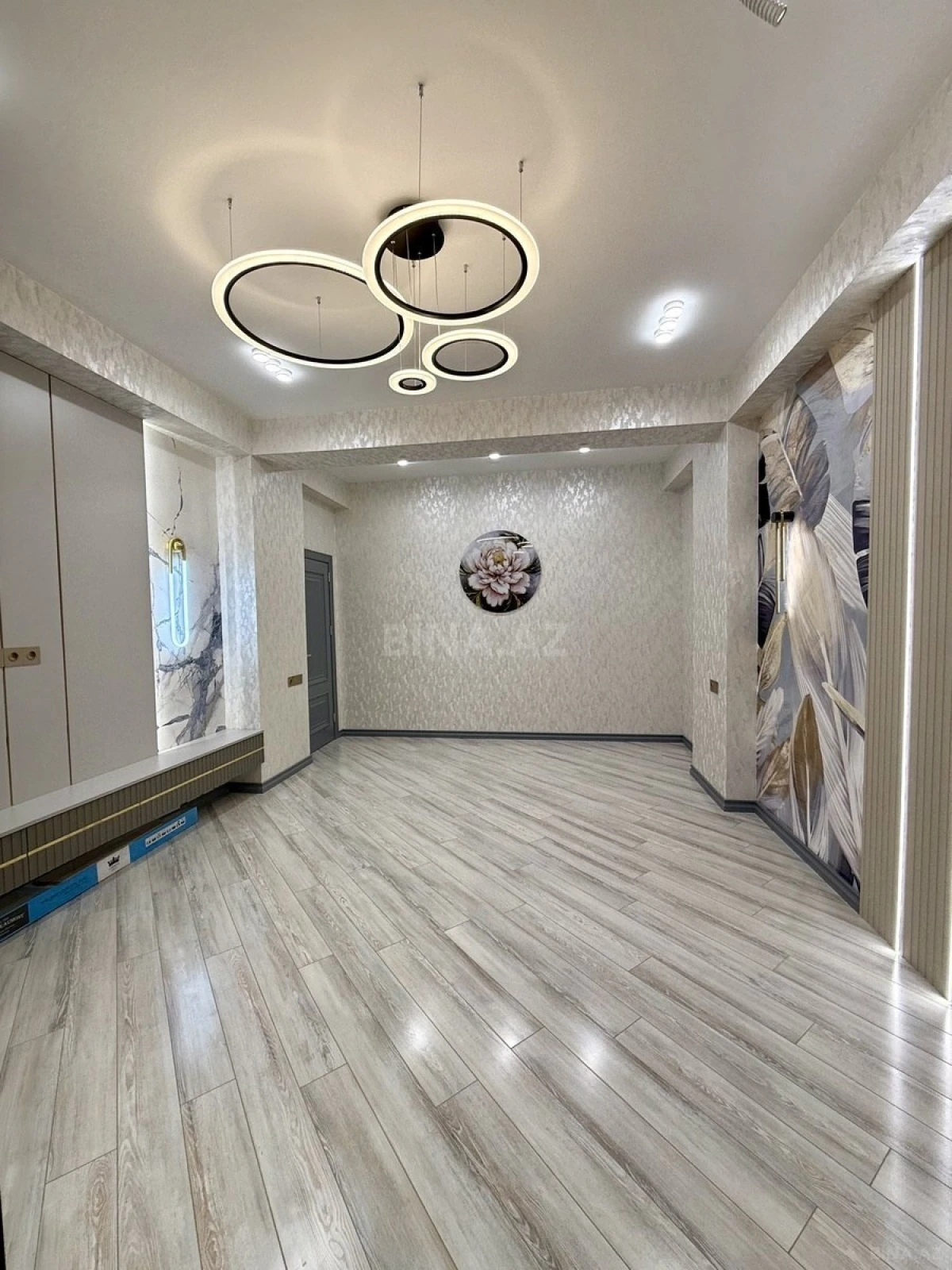 Satılır 3 otaqlı mənzil 96 m²