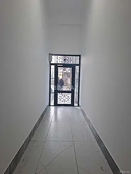 Satılır 3 otaqlı mənzil 135 m²