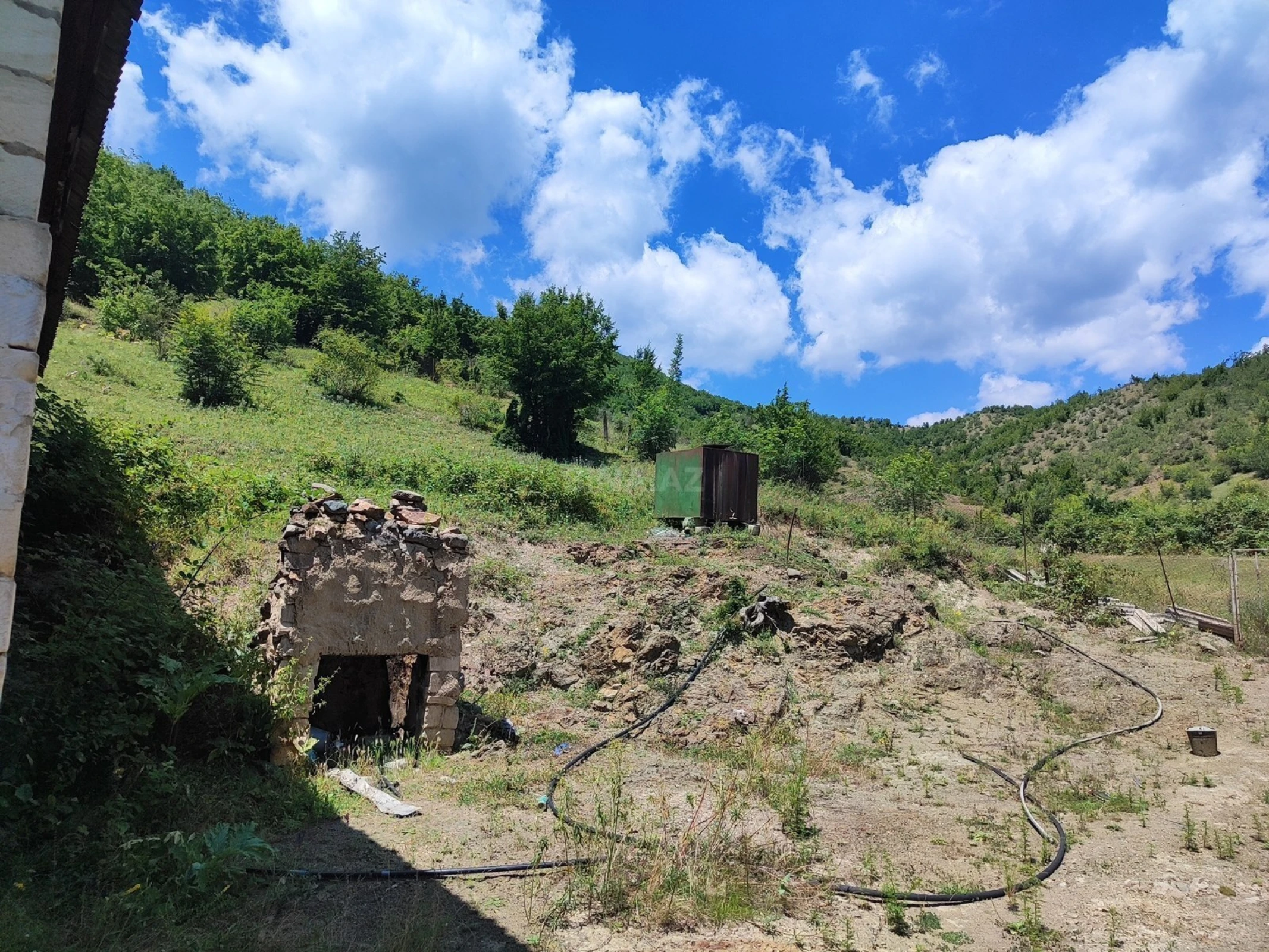 Satılır 2 otaqlı həyət evi 82.7 m²