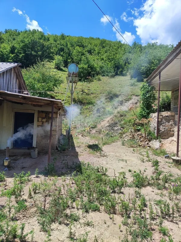 Satılır 2 otaqlı həyət evi 82.7 m²