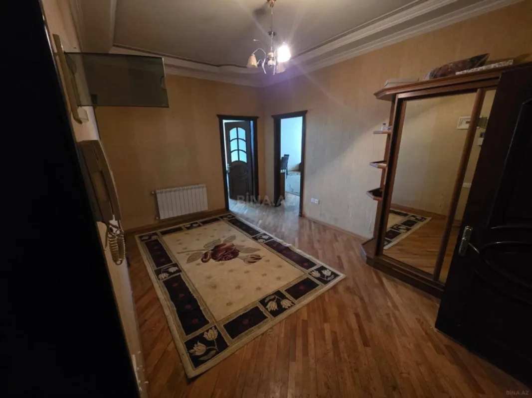 Kirayə verilir 2 otaqlı mənzil 95 m²
