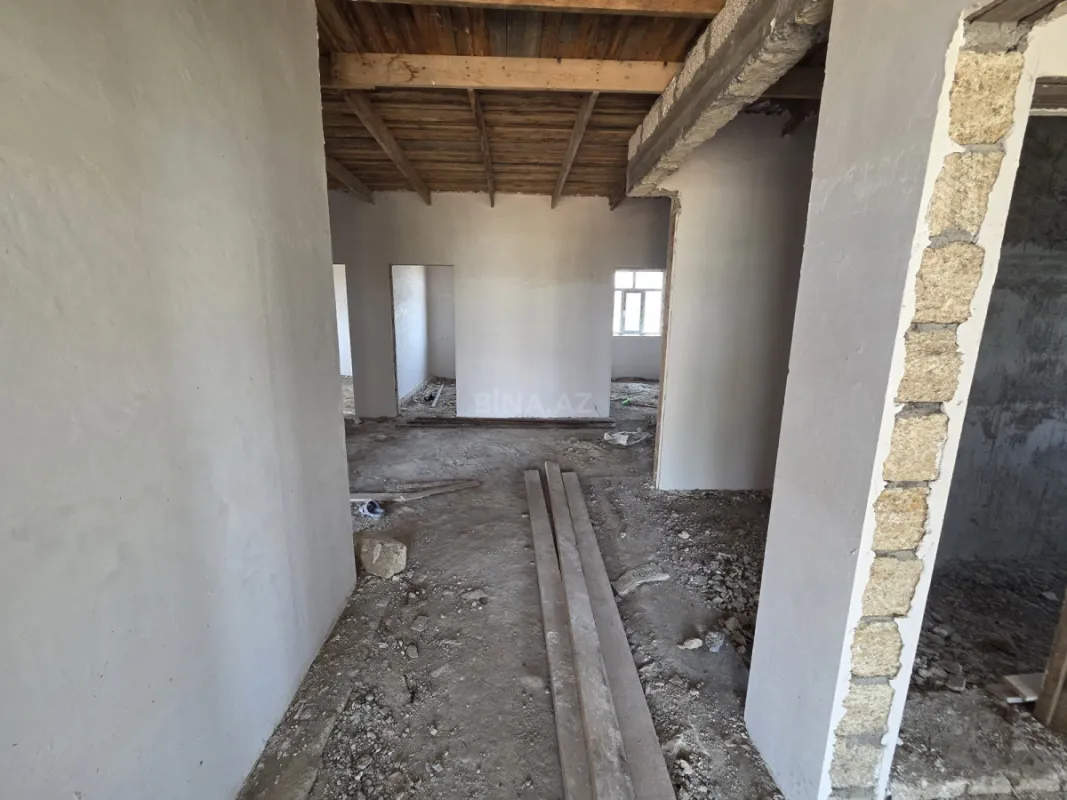 Satılır 5 otaqlı həyət evi 175 m²