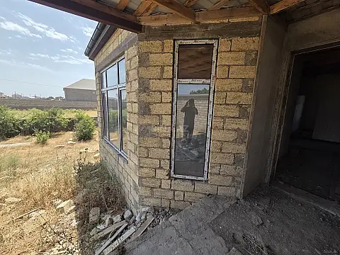 Satılır 5 otaqlı həyət evi 175 m²