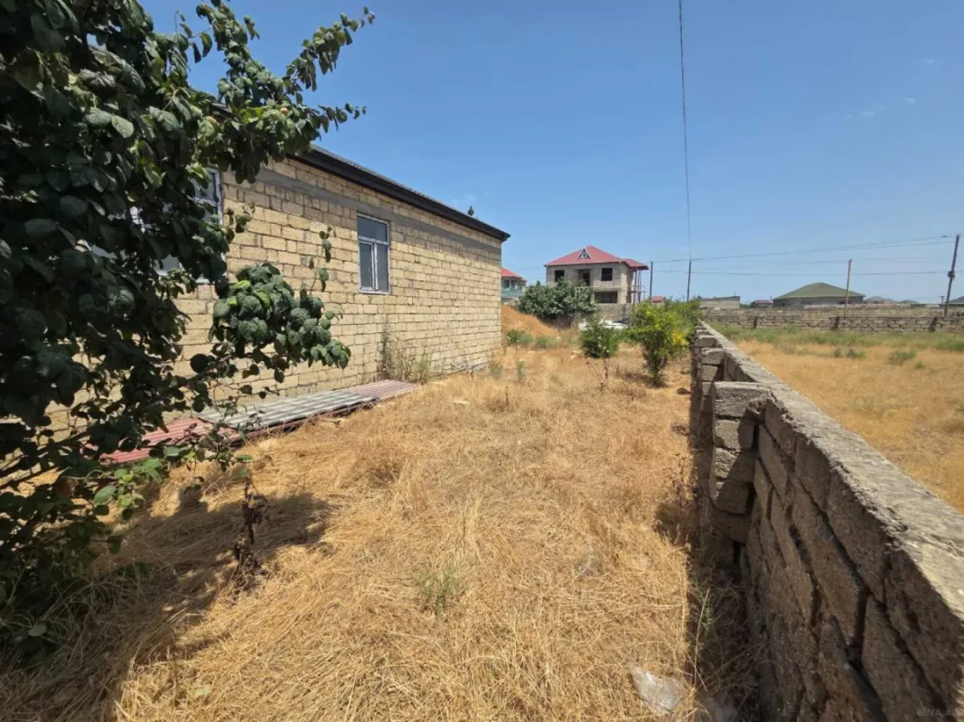 Satılır 5 otaqlı həyət evi 175 m²