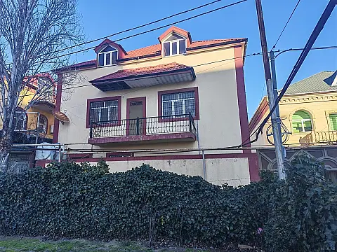 Kirayə verilir 6 otaqlı həyət evi 240 m² — Bakı, Köhnə Günəşli 6 otaq 240.00 m²