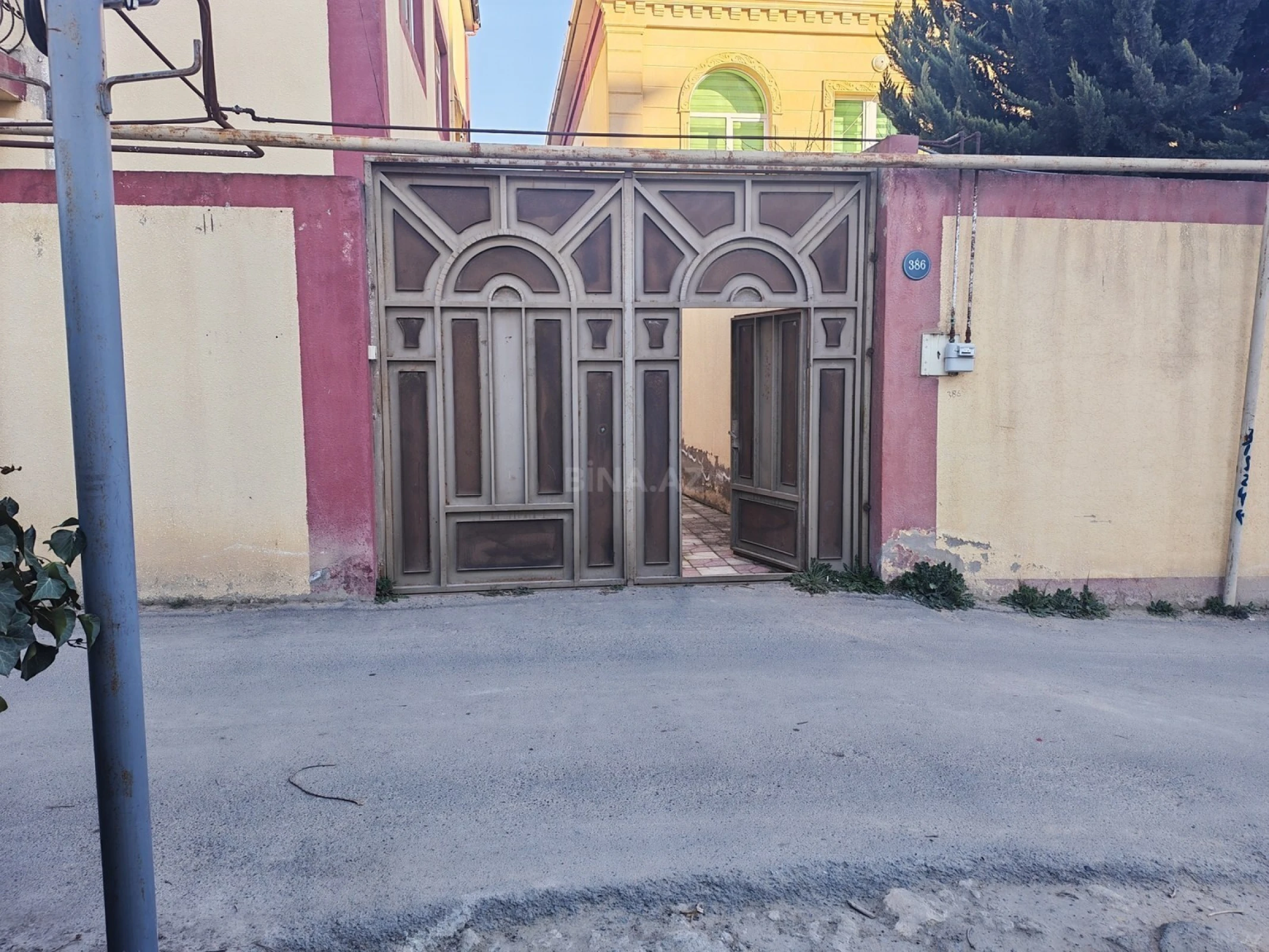 Kirayə verilir 6 otaqlı həyət evi 240 m²